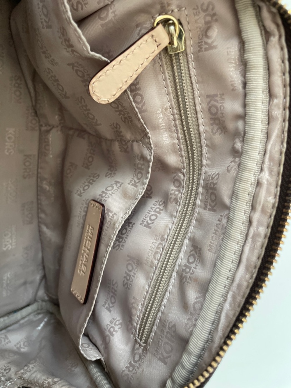 Michael Kors Grayson Barrel Leather Handbag in Brown - Picture 12 of 16